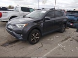 Toyota Rav4 Xle JTMWFREV4JJ750014 photo