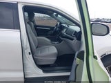 Toyota Highlander Le 5TDZARFH3JS040030 снимка