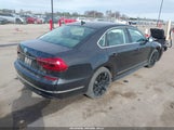 Volkswagen Passat 1.8T R-Line 1VWDT7A32HC040601 photo