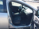 Ford Focus Se 1FADP3K23FL283522 photo
