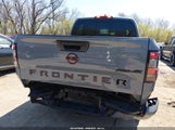 Nissan Frontier Pro-4X 4X4 1N6ED1EK8RN619386 photo