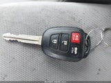 Toyota Corolla Le Plus 5YFBURHE3FP259761 снимка