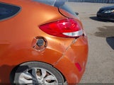Hyundai Veloster Base W/Black KMHTC6AD8DU114704 снимка