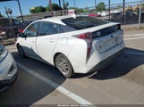 Toyota Prius Three JTDKARFU6G3014630 снимка
