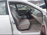Toyota Camry Le JTDBE32K640268955 снимка