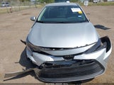 Toyota Corolla Le 5YFB4MDE5TP375807 photo
