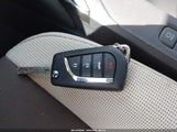 Toyota Corolla Le 5YFB4MDE5TP375807 photo