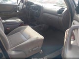 Toyota Sequoia Sr5 V8 5TDBT44A82S118209 снимка