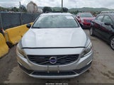 Volvo V60 Cross Country T5 YV4612HK9G1003389 fotografie