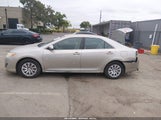 Toyota Camry Le 4T4BF1FK7ER405733 снимка