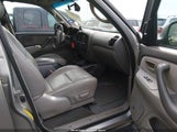 Toyota Sequoia Sr5 V8 5TDBT44A51S057156 снимка