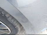 Toyota Corolla Le JTDEPRAE1LJ095215 снимка