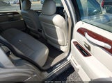 Lincoln Town Car Signature 1LNHM81W84Y661514 fotografie