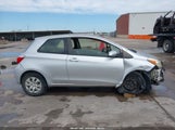 Toyota Yaris Le JTDJTUD3XCD518010 снимка