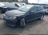 Volkswagen Touareg Tdi Sport W/Technology WVGEP9BP6GD007128 fotografie