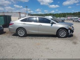 Toyota Camry Le 4T1BF1FK1HU686846 снимка
