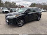 Toyota Highlander Xle 5TDJZRFH3JS536080 снимка