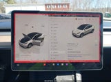 Tesla Model Y Awd/Long Range Dual Motor All-Wheel Drive 7SAYGDEEXPF693006 fotografie