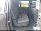 Chevrolet Suburban Ls 1GNSKGKC0JR276119 fotografie
