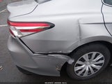 Toyota Camry Hybrid Le 4T1B31HK6JU507227 photo