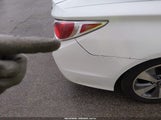 Hyundai Sonata Hybrid KMHEC4A48BA015084 снимка