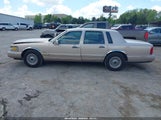 Lincoln Town Car Executive 1LNLM81W2VY728233 fotografie