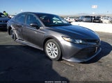 Toyota Camry Le 4T1B11HKXKU762664 photo