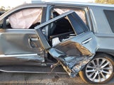 Cadillac Escalade Luxury 1GYS3BKJ9KR101497 снимка