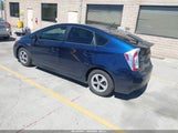 Toyota Prius Three JTDKN3DUXE1743940 снимка
