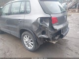 Volkswagen Tiguan Limited 2.0T WVGBV7AXXJK003732 photo