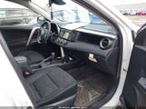 Toyota Rav4 Le JTMZFREV0JJ157571 снимка