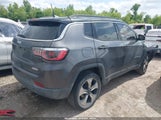 Jeep Compass Latitude 4X4 3C4NJDBB4JT235191 fotografie