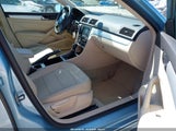 Volkswagen Passat 2.5L Se 1VWBP7A38CC109456 снимка