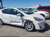 Toyota Prius C Four JTDKDTB30F1089559 снимка