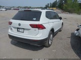 Volkswagen Tiguan 2.0T S 3VV1B7AX1JM079830 fotografie