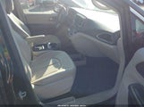 Chrysler Voyager Lxi 2C4RC1DG3MR566452 снимка