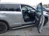 Toyota Highlander Hybrid Limited Platinum V6 5TDDCRFH8GS019610 photo