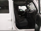 Jeep Wrangler Unlimited Sahara 4X4 1C4BJWEG0HL739975 fotografie