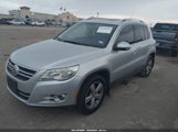 Volkswagen Tiguan Wolfsburg Edition WVGAV7AX8AW514621 снимка