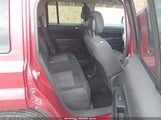 Jeep Patriot Latitude 1C4NJRFB0ED765905 снимка