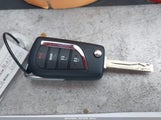Toyota Corolla Le 5YFB4MDE3SP304748 снимка