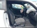 Volkswagen Beetle 1.8T Entry 3VWF17AT5EM641042 снимка