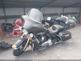 Harley-Davidson Flhtk Electra Glide Ultra Ltd 1HD1KEM17CB642463 снимка