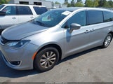 Chrysler Pacifica Touring Plus 2C4RC1FG6JR194484 снимка