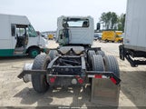 International Lt 3HSDZAPR1LN115047 снимка