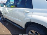 Toyota 4Runner Sport V6 JTEBU14R68K023564 photo