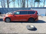 Chrysler Pacifica Touring L 2C4RC1BG5JR257337 снимка