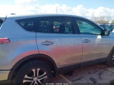 Toyota Rav4 Le 2T3ZFREV1JW468346 снимка
