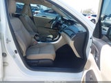Honda Accord Lx 1HGCR2F35EA035569 снимка