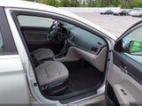 Hyundai Elantra Se KMHD74LF2HU367342 снимка